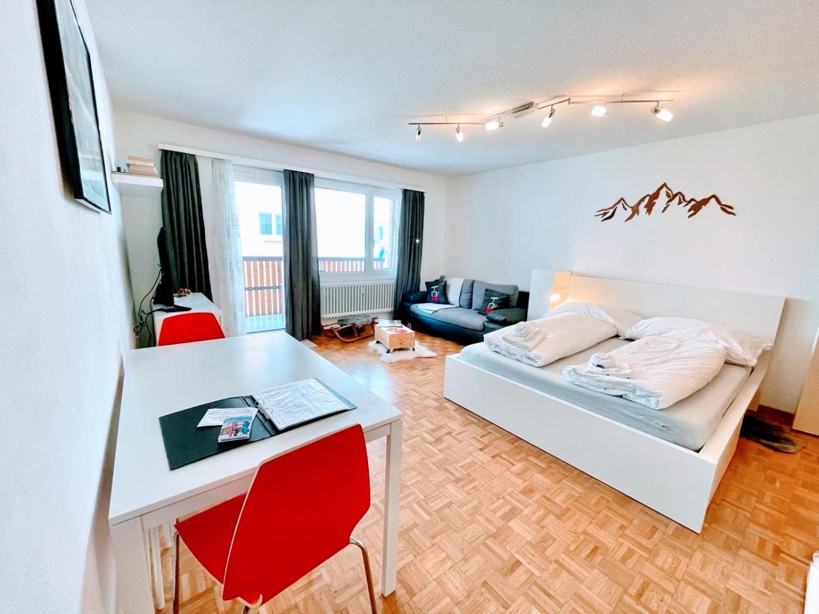 Studio Wolli - Stylish & Central - Steps To Matterhorn Gondola Zermatt Bagian luar foto