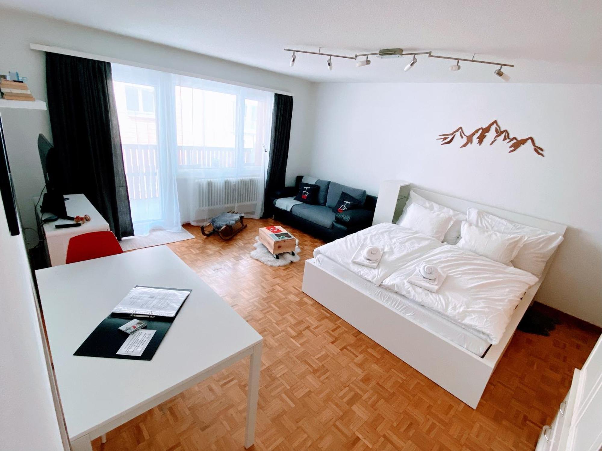 Studio Wolli - Stylish & Central - Steps To Matterhorn Gondola Zermatt Bagian luar foto